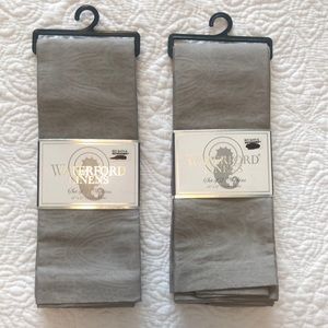 Set of 4- Gray Waterford Cotton Napkins